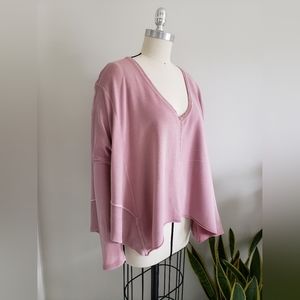 FREE PEOPLE oversized trapeze sweater in dusty rose colour